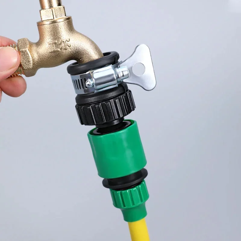 2 Pezzi Adattatore Universale  - Smart Garden Tap recensione e prezzo